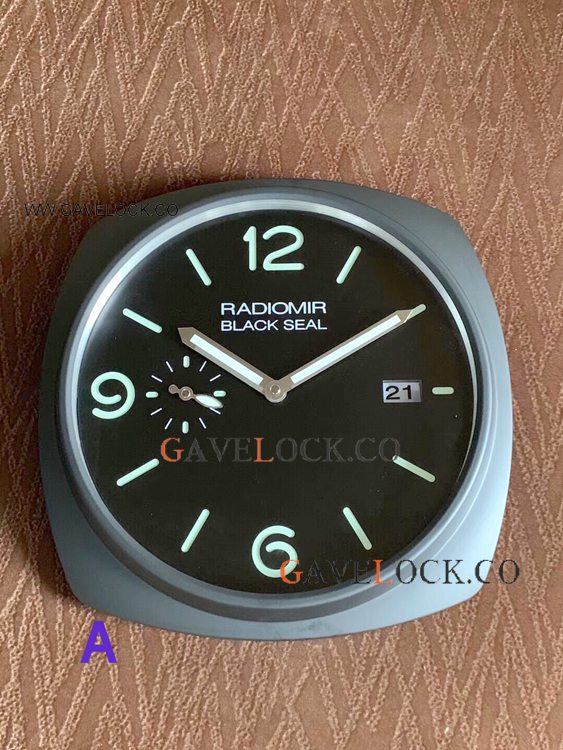AAA Copy Panerai Radiomir Black Seal Green Markers Wall Clock PAM00287